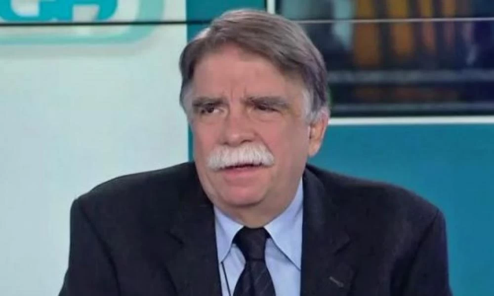 Βατόπουλος: Να αντέξουμε αυτήν την κατάσταση για τους επόμενους 6 μήνες